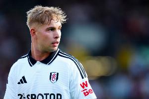 富勒姆在熱身賽中2-3不敵謝菲爾德聯(lián)，史密斯-羅、希門尼斯進(jìn)球