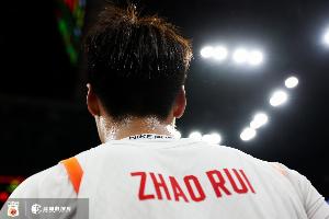 媒體人：亞洲杯名單無太多意外 低谷中的男籃需帶著目標全力沖！