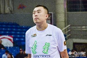 媒體人：韓德君、任駿飛打完全運(yùn)會 臨近CBA開賽再官宣退役