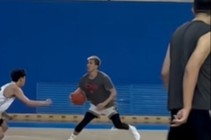 韓德君也在！郭艾倫曬在遼寧訓(xùn)練館打球視頻：新賽季快來吧