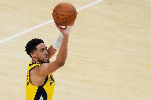 倒一大片！步行者傷病名單上有8人 僅3名后衛(wèi)能夠出戰(zhàn)