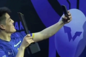 生無可戀...WTT倫敦站不敵邱黨丟冠，張本智和頒獎典禮上一臉落寞