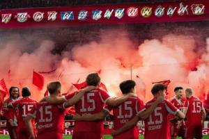 恐怖如斯…拜仁已經(jīng)揍遍了德甲的上半?yún)^(qū)，戰(zhàn)績(jī)是全勝+一堆大比分