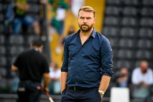 維羅納主帥：比塞克犯規(guī)很危險(xiǎn)我們本有機(jī)會(huì)射門 自豪球隊(duì)的表現(xiàn)