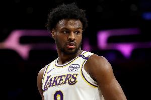 名嘴：布朗尼已高于次輪末平均水平 拿他當(dāng)槍使黑老詹的人該羞愧