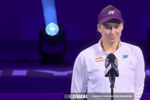 萊巴金娜：奪冠難以置信，薩巴連續(xù)兩年年終第一是了不起的成就