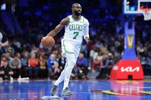 中距離命中數(shù)聯(lián)盟居首！布朗：找到自己舒適區(qū)能讓其他投籃更輕松