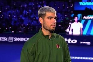 阿卡：很高興能和辛納在決賽相遇，做好了全場觀眾支持他的準(zhǔn)備