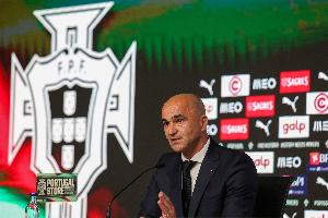 葡萄牙主帥：有C羅、門德斯和內(nèi)托會(huì)更好，我們無需計(jì)算器去算分