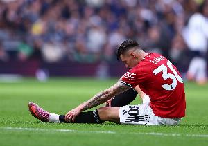 曼晚：舍什科因傷缺席賽前訓(xùn)練，馬奎爾和梅努也未現(xiàn)身訓(xùn)練場(chǎng)