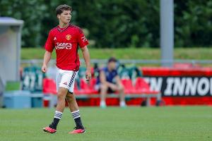 太陽報(bào)：小將謝伊·萊西隨曼聯(lián)一線隊(duì)訓(xùn)練，備戰(zhàn)對(duì)陣埃弗頓的比賽