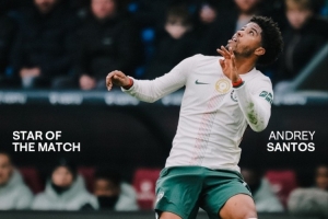 3次搶斷+4次攔截！桑托斯當(dāng)選對(duì)陣伯恩利一役切爾西隊(duì)內(nèi)最佳球員