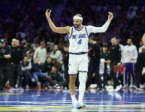 好好打球別打架！薩格斯16分鐘內送出11助攻！杰夫·蒂格后首人