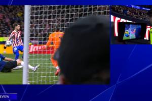 巴埃納‘手球’為何進球有效?手臂自然狀態(tài) 被動遭遇來球無法避免