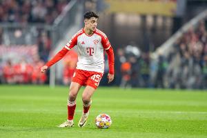 帕夫洛維奇受傷被換！孔帕尼：希望問題不大，我認(rèn)為只是肌肉疲勞