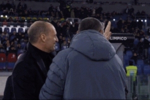 米體：阿萊格里賽前向拉齊奧助教揮手致意和解，兩人上周末曾爭執(zhí)