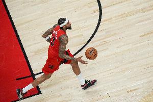 不理想！英格拉姆半場8中3拿到7分5板 正負(fù)值-11