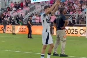 決賽失利，穆勒社媒曬謝場視頻：感謝溫哥華白浪球迷的支持