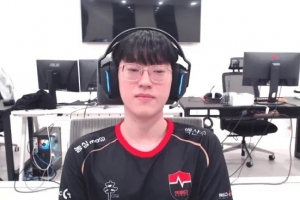 Scout：在LCK也產(chǎn)生了和T1交手的機會，想通過那些機會學習