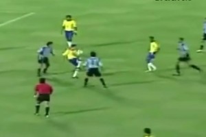 秀！當(dāng)年的“海豚男孩”科爾隆獨(dú)創(chuàng)過人方式曾激怒不少防守者