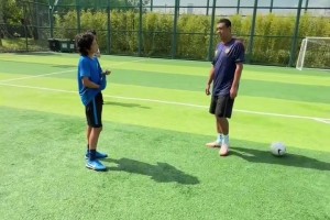 徐亮這腳法是真猛，任意球輕松寫意又帶有下墜簡直站樁第一人！