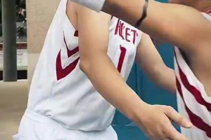 姚麥：法庭見!律師：視頻會作為證據(jù)當(dāng)庭播放!姚麥：那算了撤訴